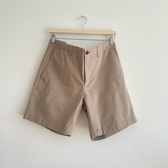 Theory Men’s Chino Shorts Classic Fit Khaki Size 32 - Picture 1 of 9